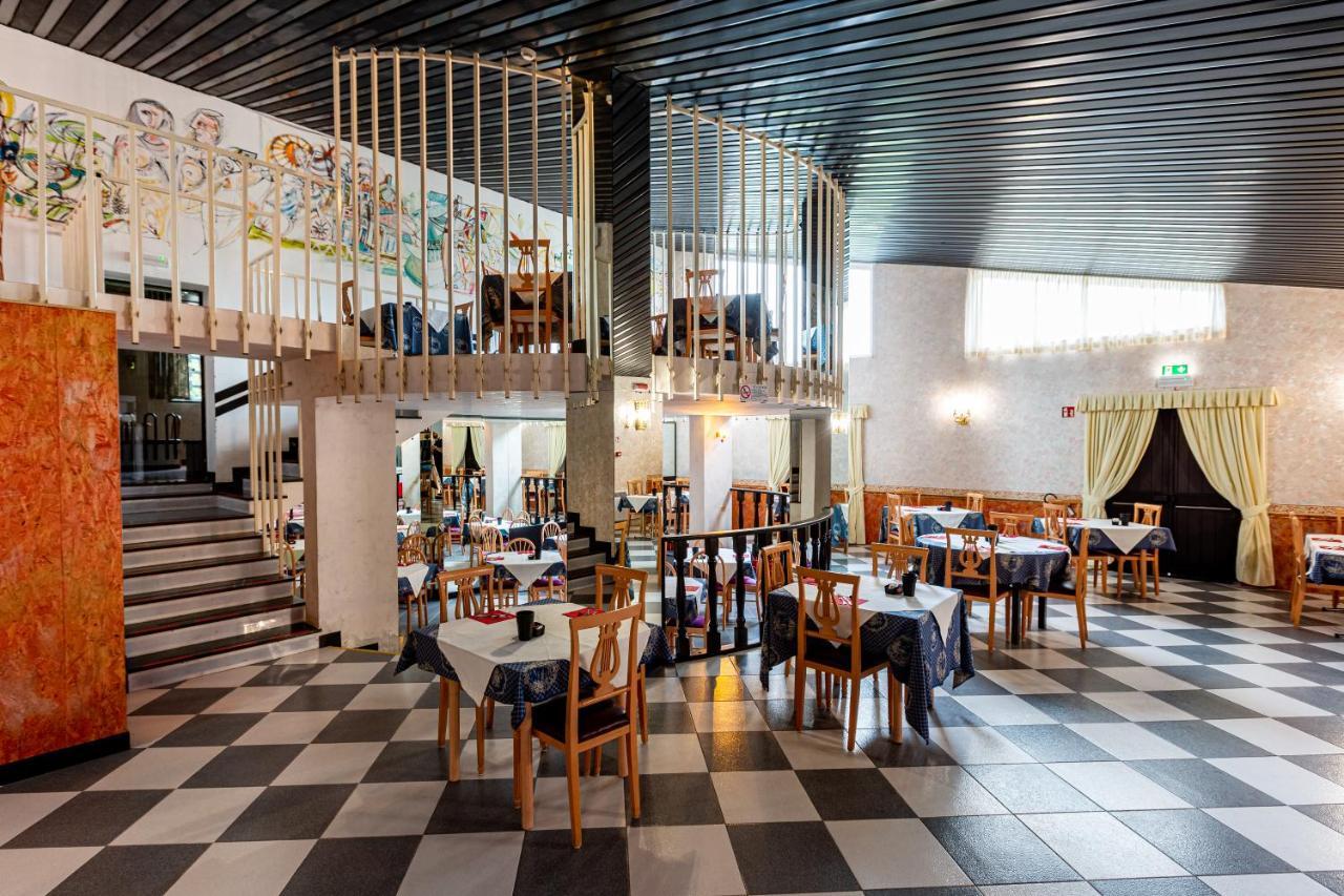 Hotel Villa Strassoldo "Ex Attianese Hotel Restaurant" Cervignano del Friuli Dış mekan fotoğraf